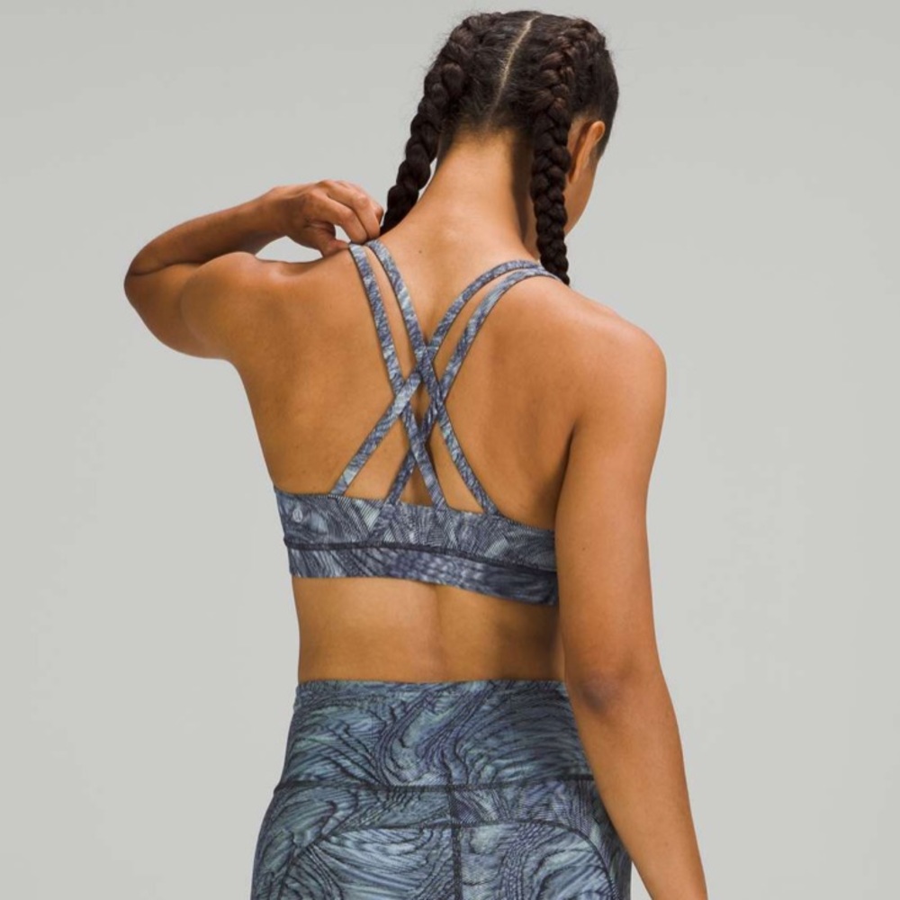 LULULEMON Dimensional Icing Blue Multi Energy Bra Size 8